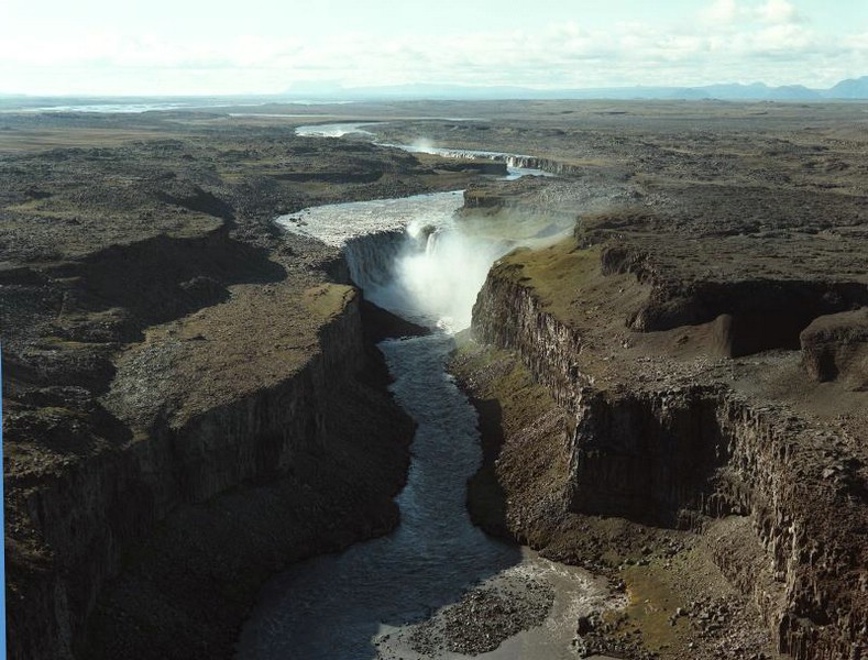 141_4174_dettifoss.jpg